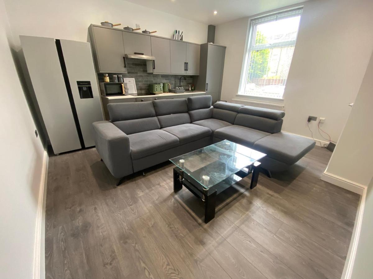Entire Luxury House Villa Elland Exterior photo